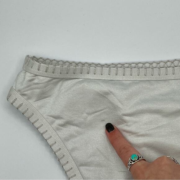 Cupshe | NEW High Waist Bikini Bottom White Neutral Trimmed Coverage XS - Picture 8 of 9